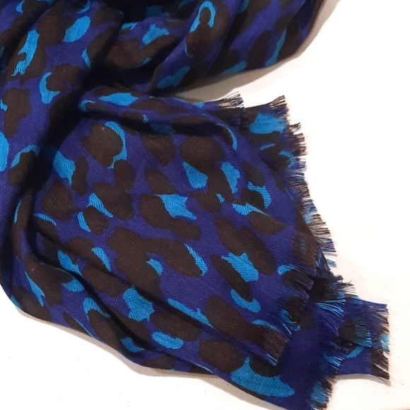 🔴Scarf euc - Picture 3 of 4